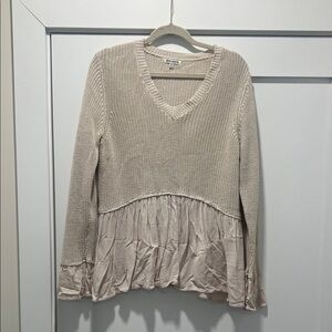 Elegant Cream Knit V-Neck Blouse